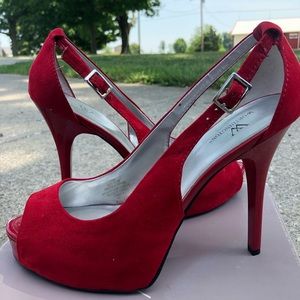 Red heels (5”)